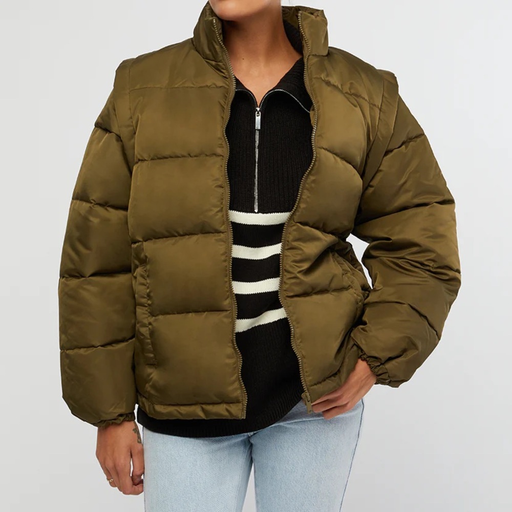 0844.  WeWoreWhat Puffer Jacket Oversized Quilted Design